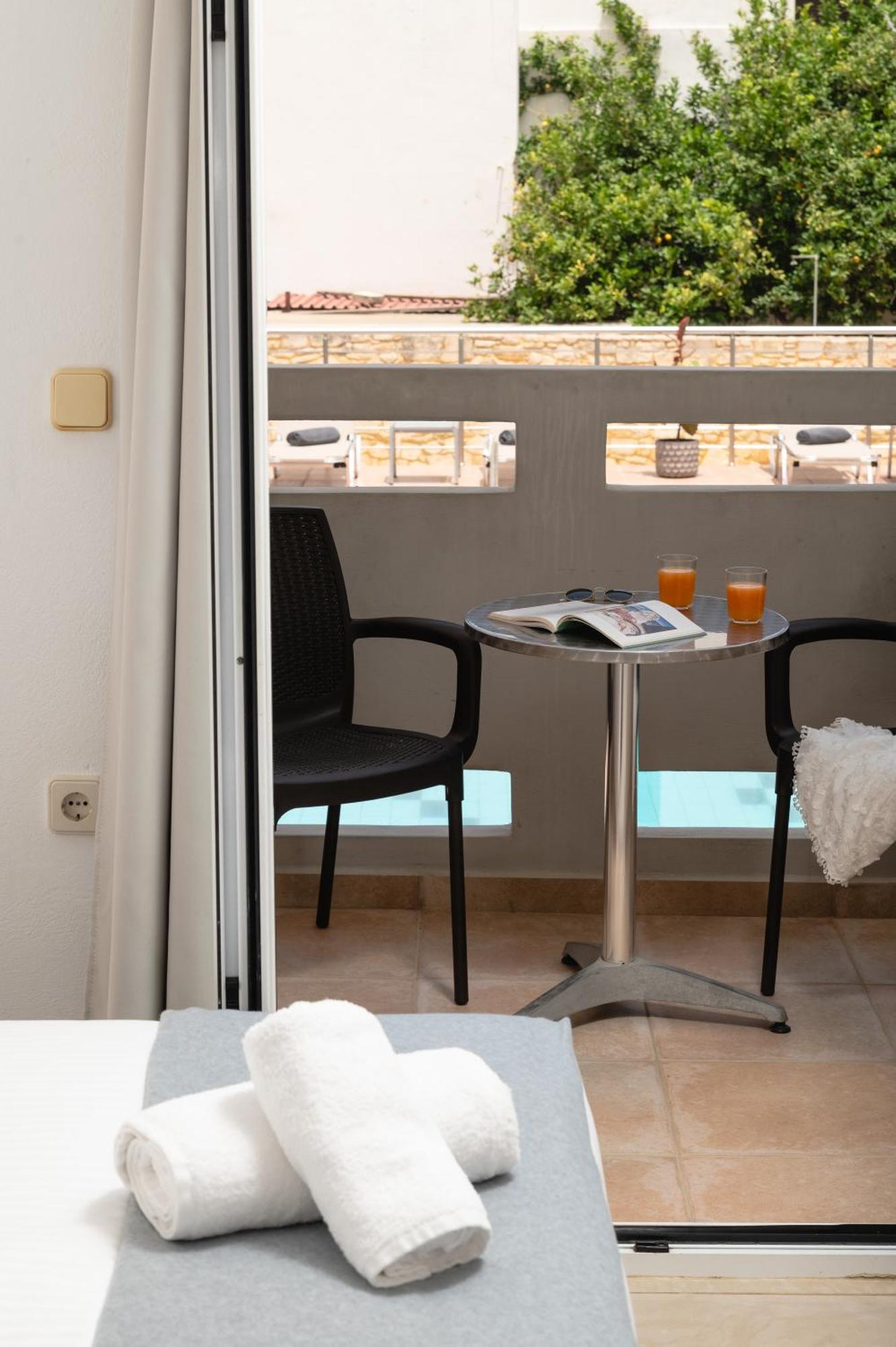 Thelesi Apartments Stalós 외부 사진