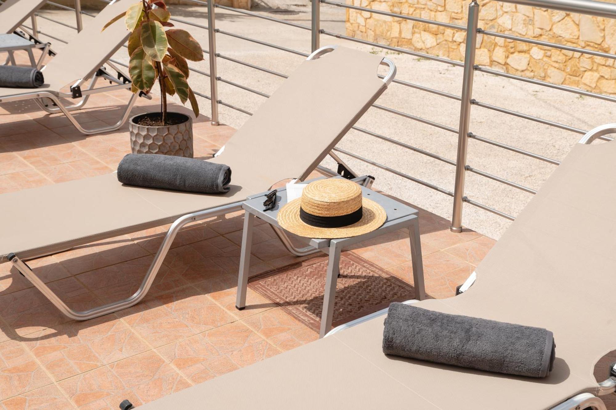 Thelesi Apartments Stalós 외부 사진